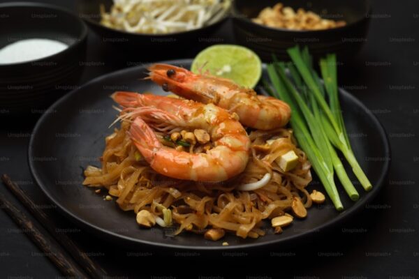 Pad Thaï au Poulet & Crevettes : La Recette Facile et Inratable !